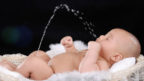 newborn-baby-photoshoot-fails-23-56fbe9c756134__880-144x81.jpg